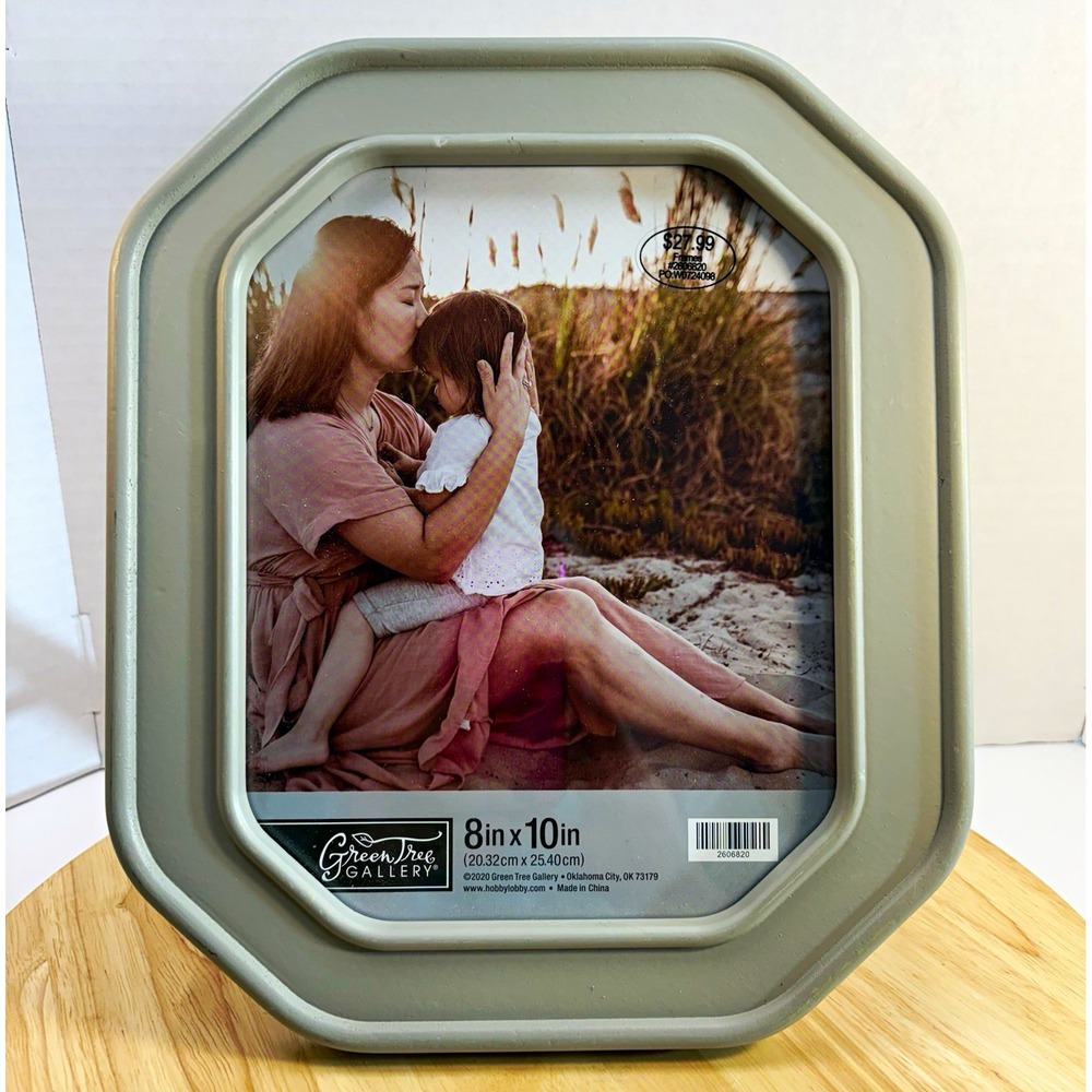 Green Tree Gallery 8x10 Gray Octagon MDF Photo Frame Matte Clear Glass, Stand